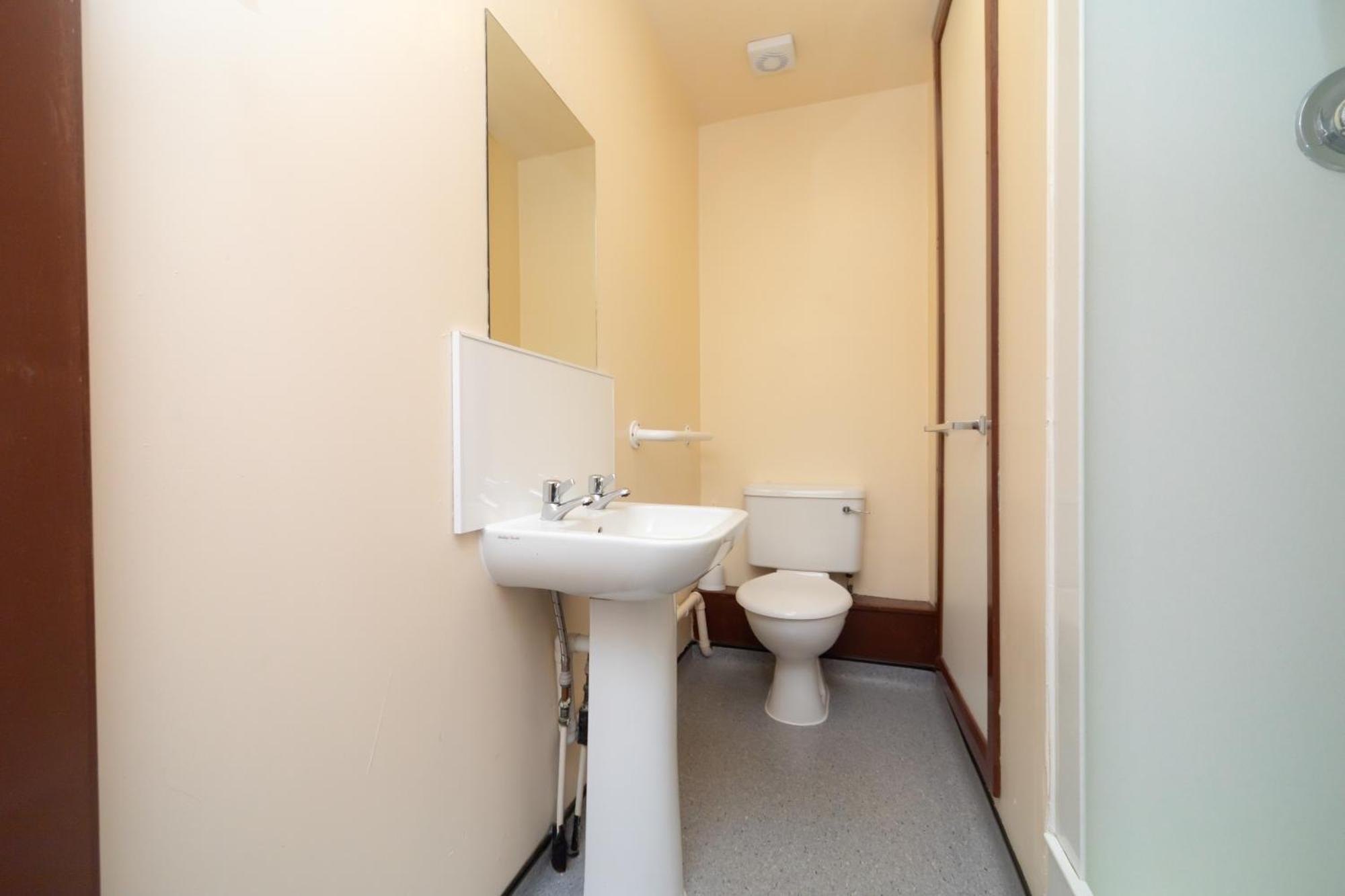 Joivy Economy 4 And 5 Bed Flats, Close To Old Town And Royal Mile - Adults Only Appartement Edinburgh Buitenkant foto